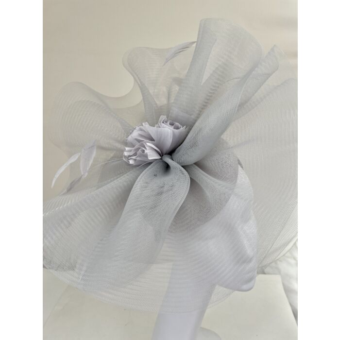 Grey crin fascinator with flower